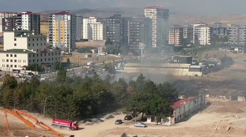 Yangın istasyona ulaşmadan söndürüldü, soğutma çalışması başladı
