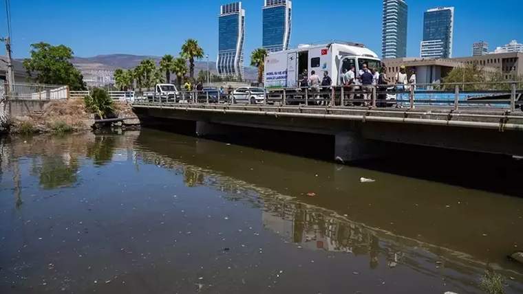 İzmir Körfezi'ne arıtılmamış atık su deşarjına 3 milyon 343 bin lira ceza - Birlik Haber Ajansı