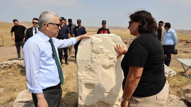 Sivas’taki Hitit Hazinesi: Kayalıpınar’da Bulunan 4 Tarihi Eser Cumhurbaşkanlığı Sergisinde