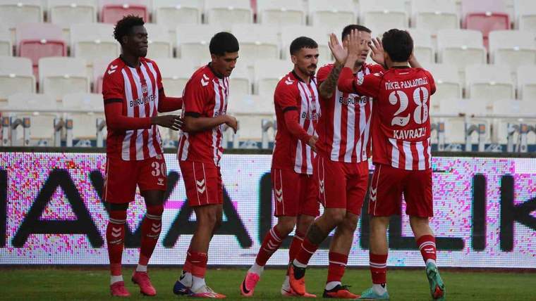 4 golle Sivasspor, Pendikspor’u 4-1 mağlup etti