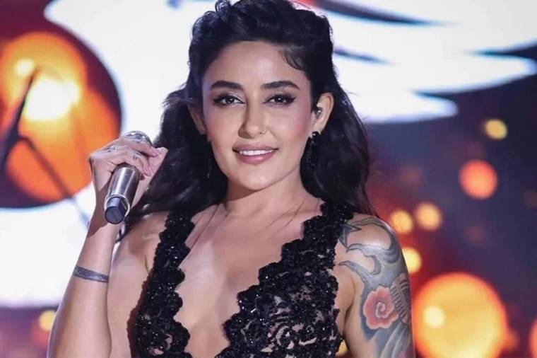 Melek Mosso’dan aşkında büyük adım