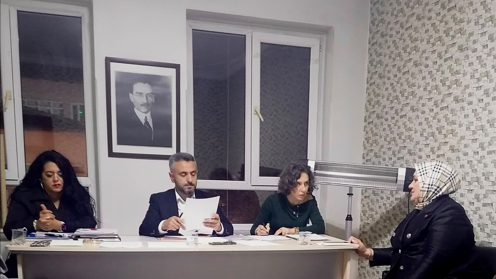 ŞEHİRLİ KADINLAR DERNEĞİ’NDE BAŞKAN AYŞEGÜL COŞKUN YENİDEN GÜVEN TAZELEDİ