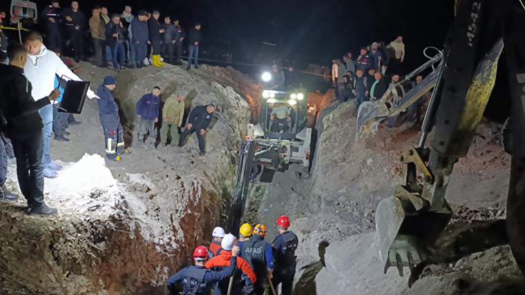 Amasya'da sondaj çalışmasında göçük: 2 kişi hayatını kaybetti - Birlik Haber Ajansı