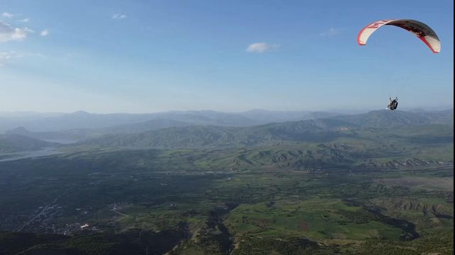 Akıncılar Yamaç Paraşütü Uçuşlarına Ev Sahipliği Yapıyor