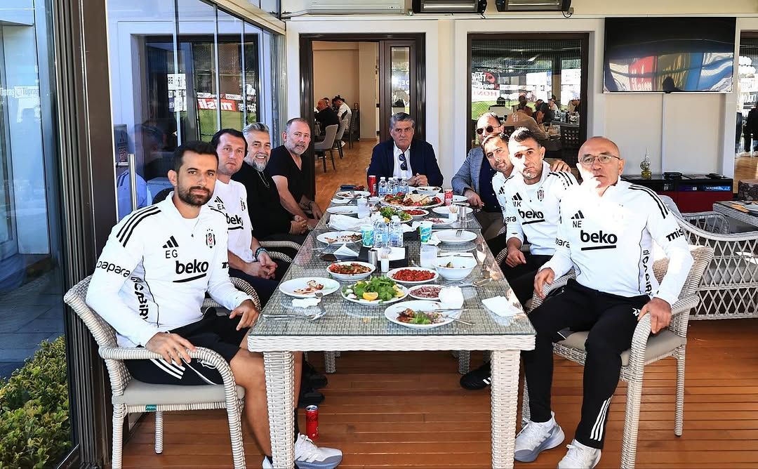 Beşiktaş Başkanı Adalı, Derbi Öncesi Takımla Moral Yemeğinde