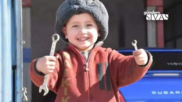 4 Yaşındaki Miraç, Sanayinin Maskotu Oldu