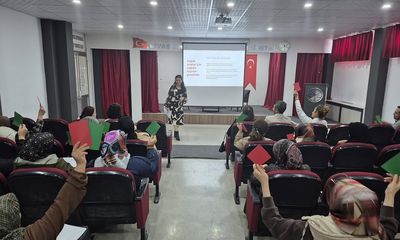 Sivas'ta Ebeveynlere Yönelik "Kendini Bilmek" Semineri Düzenlendi