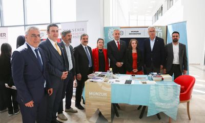 STSO Başkanı Zeki Özdemir, Sivas Üniversite Tanıtım Fuarı’nda Gençlerle Buluştu