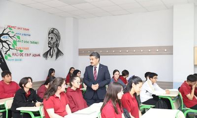 Sivas Milli Eğitim Müdürü Fatih Erdoğan, Divriği'de Öğrenci ve Öğretmenlerle Buluştu