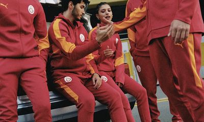 Galatasaray'dan Futbol Severler İçin Özel Tasarım: X-Ray Sneaker Sahalardan Sokaklara Taşındı
