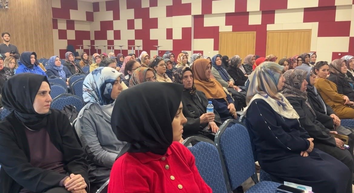 30-65 yaş kadınlara ücretsiz kanser taraması hatırlatıldı