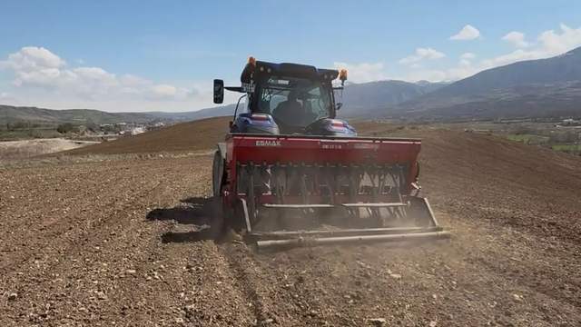 Akıncılar’da Üreten Belediyecilik Hamlesi: Nohut Ekimiyle Tarımda Yeni Dönem