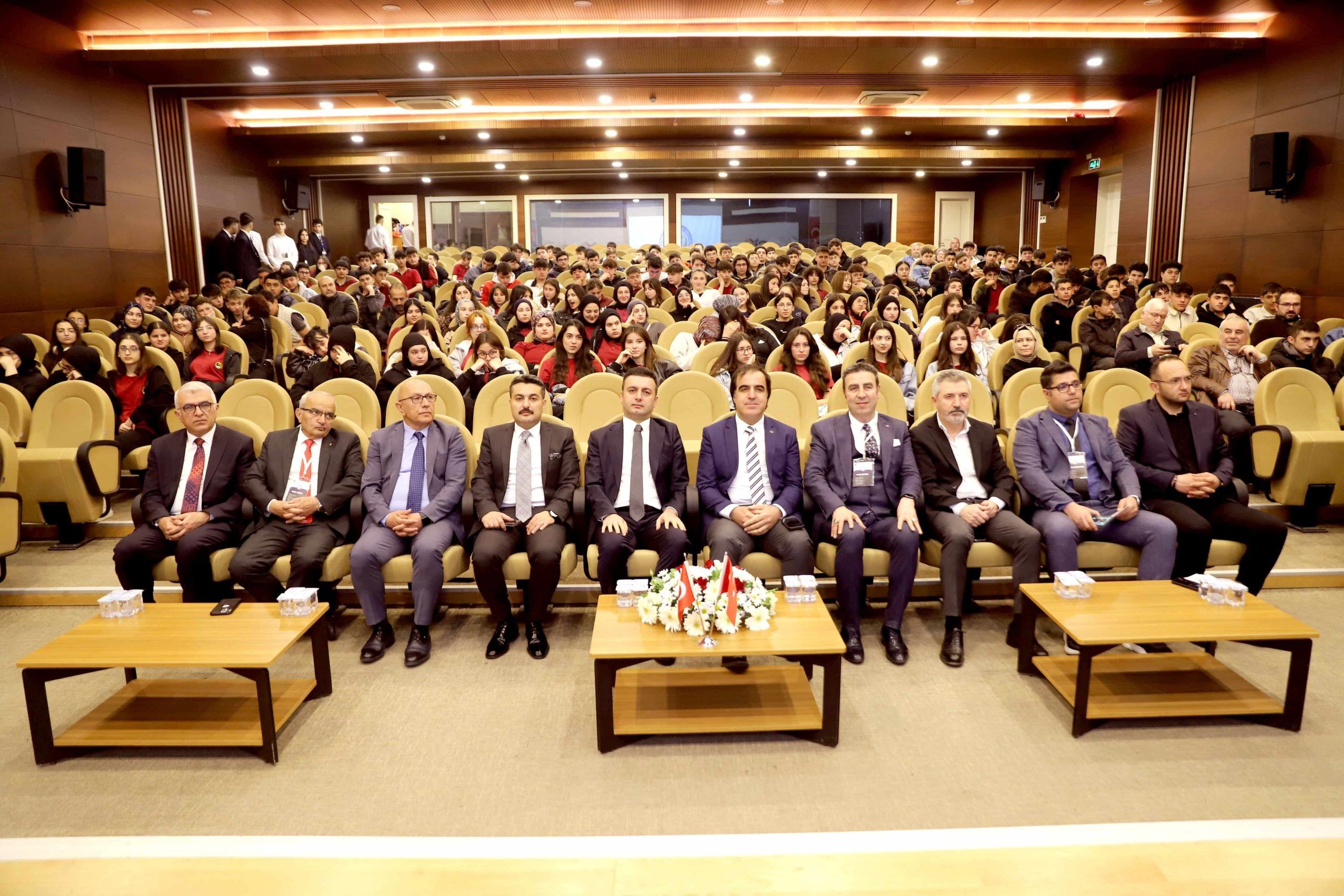 Sivas’ta Mesleki Eğitim Forumu Düzenlendi: "Ortak Yönümüz Eğitim" Temasıyla Gerçekleşti
