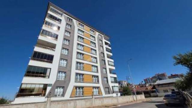 Sivas Merkezde 4 Daire İcradan Satışa Çıkarıldı