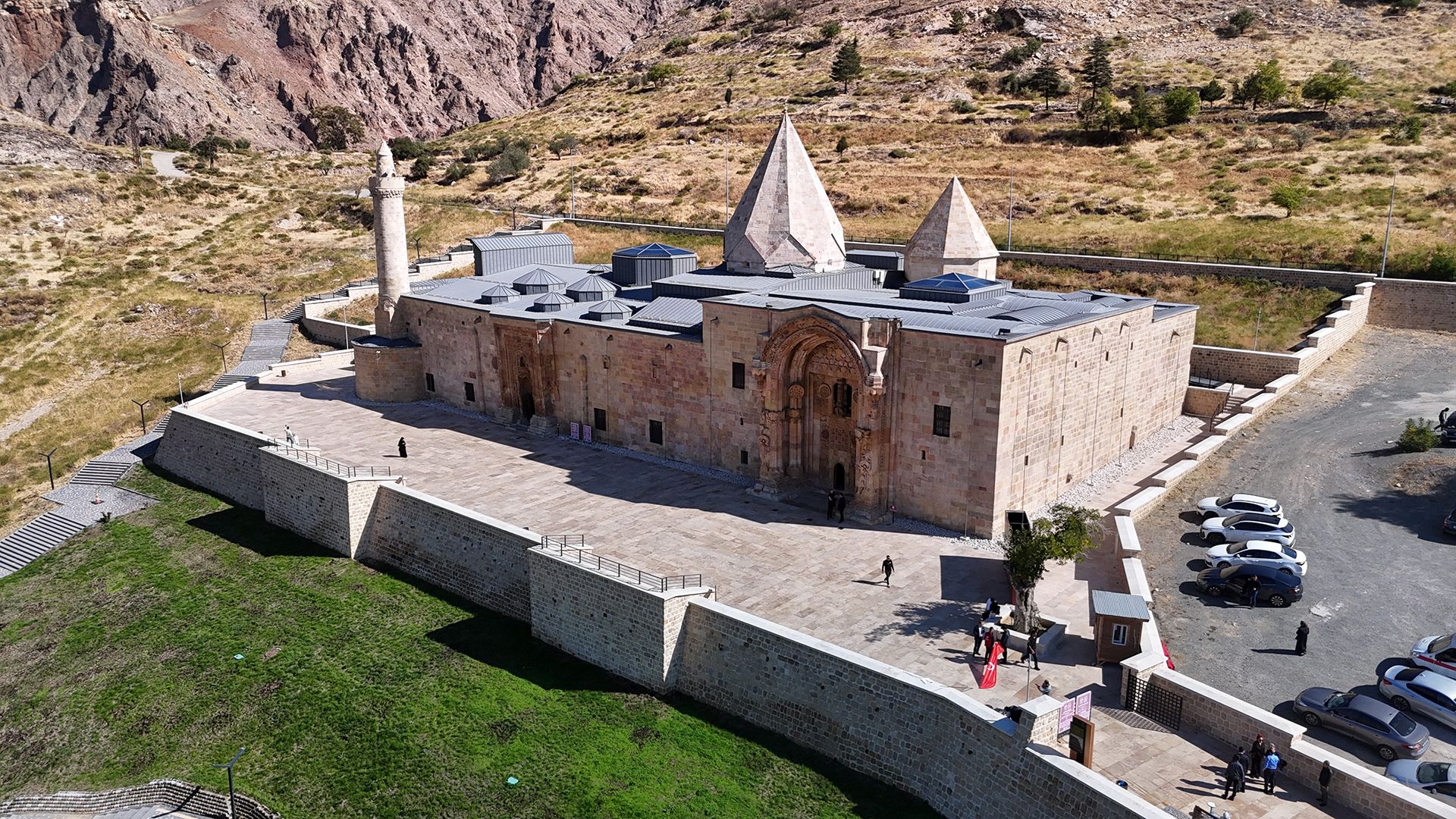 Divriği Ulu Camii’nin Sessiz Gücü: 801 Yıllık Akustik Miras Ruh Sağlığını Nasıl Etkiliyor?