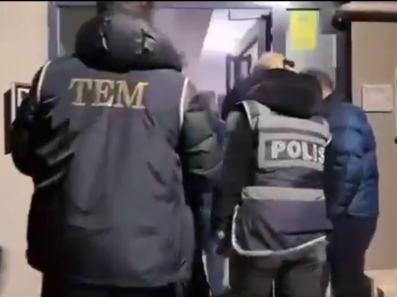 39 İlde FETÖ'ye Operasyon 103 Şüpheli Yakalandı - Birlik Haber Ajansı