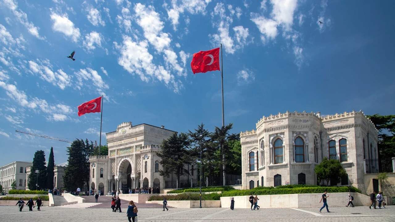 Akademide Dikkat Çeken Değişim: Profesör Sayısı Asistanı Geçti