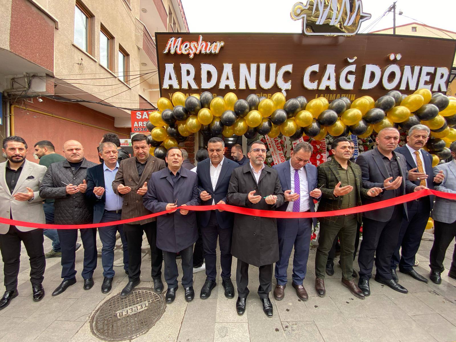 Ardanuç Cağ Döner Kars’ta hizmete girdi - Birlik Haber Ajansı
