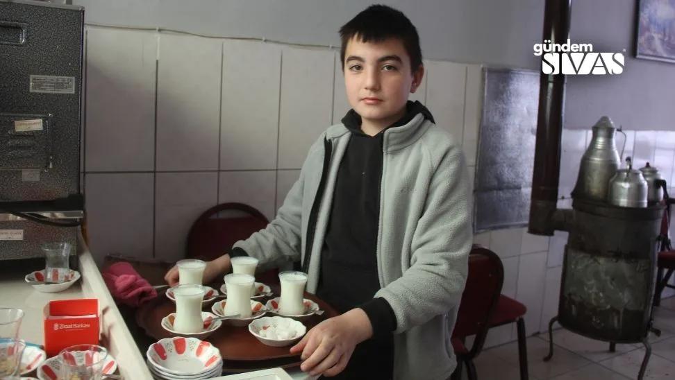 Tavşan Kanı Çay Değil, Sıcak Süt Satılıyor