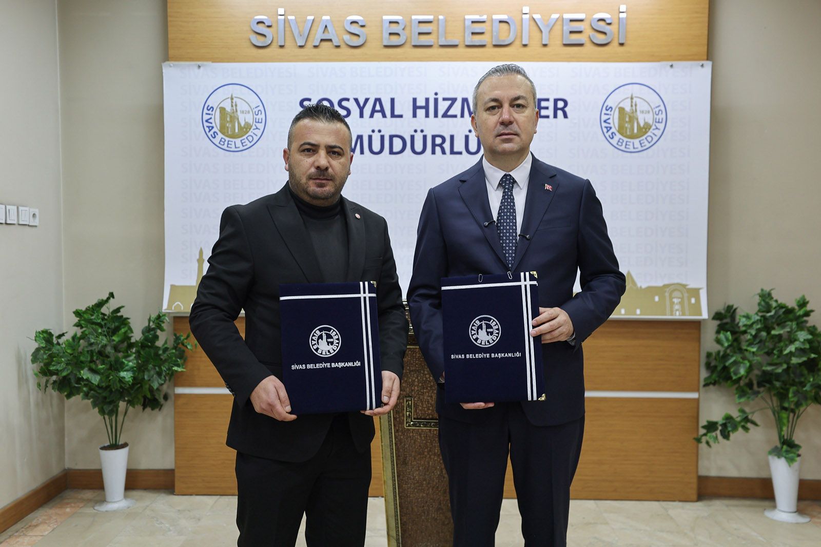Sivas’ta Ramazan Bereketi Büyüyor: Pazar Desteği Artırıldı, 1.250 Aileye 2.500 TL Destek