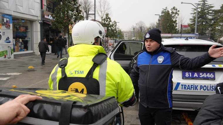 Düzce'de zabıta ve emniyet dayanışması - Birlik Haber Ajansı