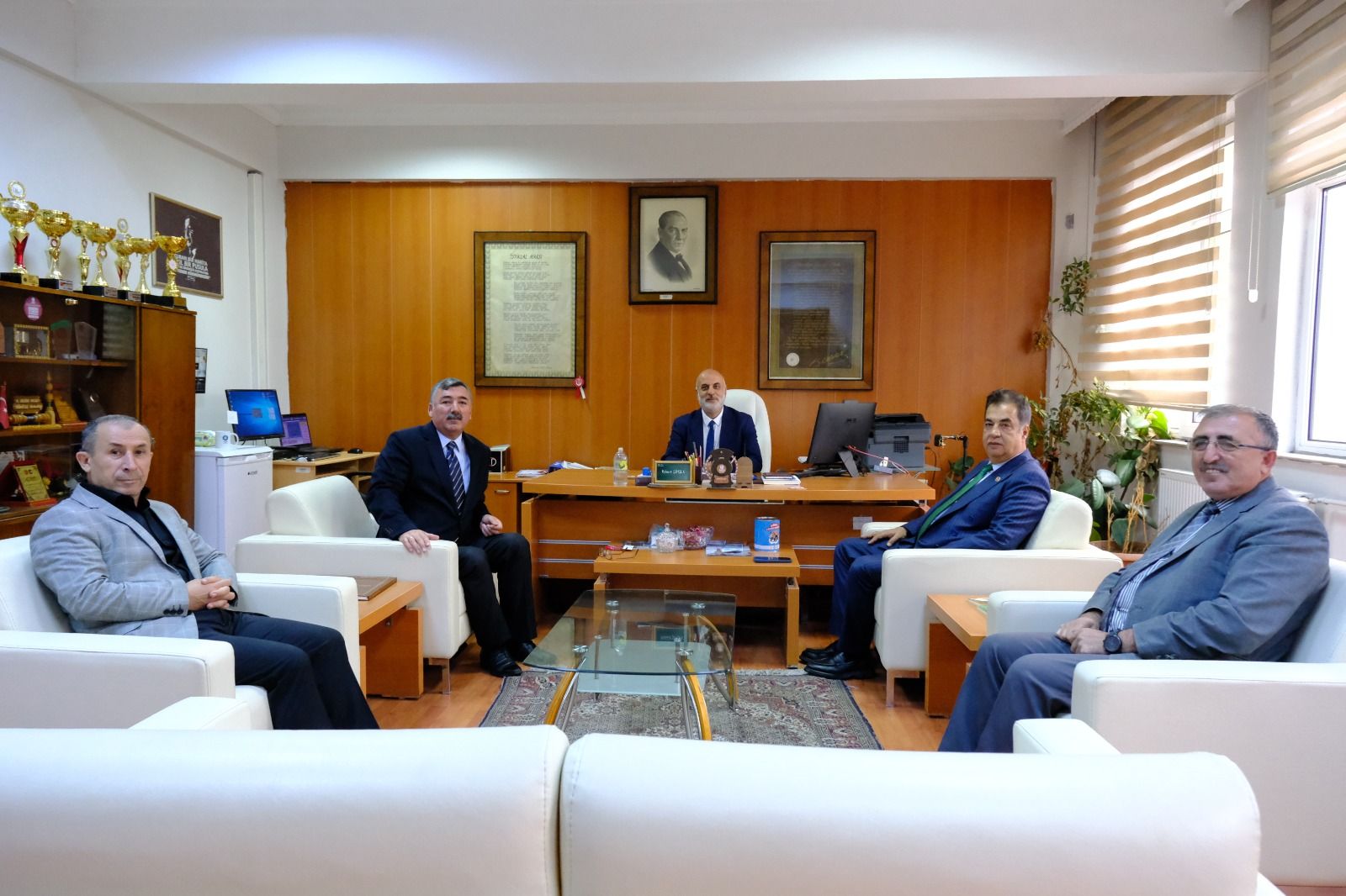 Rektör Şengönül Mezun Olduğu Okula Rektör Olarak Döndü