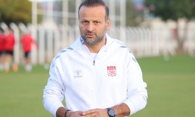 Sivasspor Teknik Direktörü Osman Zeki Korkmaz: "İstifa Gibi Bir Gündemim Yok"