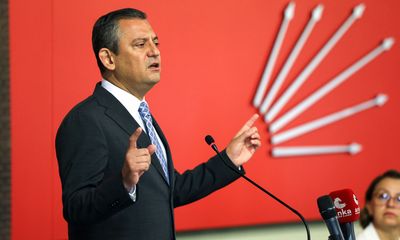 Özgür Özel: Biz Saraçhane'deyiz, milletin emaneti İBB'ye burada sahip çıkacağız - Birlik Haber Ajansı