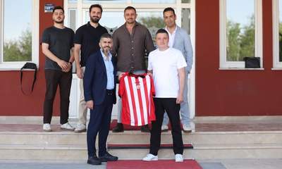 Sivasspor’un sağlık birimine modern cihaz desteği!