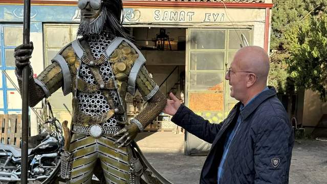 Sivas'ta Demir Sanatçısı Mehmet Çataltaş İl Kültür ve Turizm Müdürlüğü'nden Tam Not Aldı