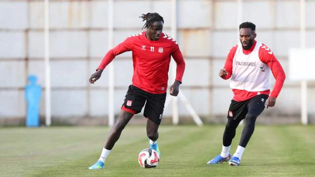 Sivasspor, Çorum Deplasmanı İçin Start Verdi: Kritik Maç Öncesi İlk Antrenman Yapıldı