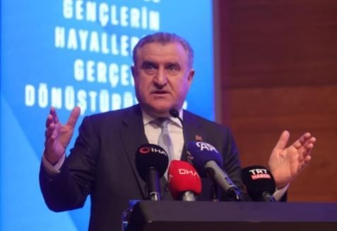 Bakan Bak: Üniversiteli gençlerimize 120 milyon TL destekte bulunuyoruz - Birlik Haber Ajansı