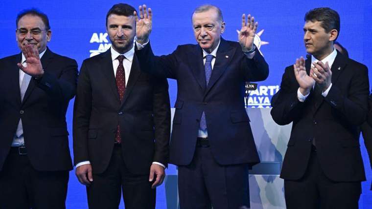 AK Parti Antalya İl Başkanı Ali Çetin'in yeni yönetimi belli oldu - Birlik Haber Ajansı