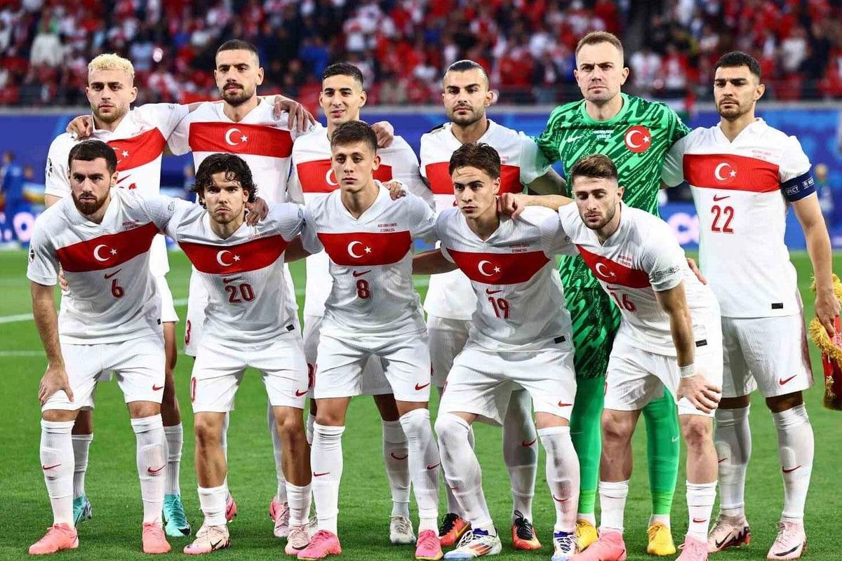 Fransa Maçı Öncesi A Milli Takım'da Orkun Kökçü Alarmı