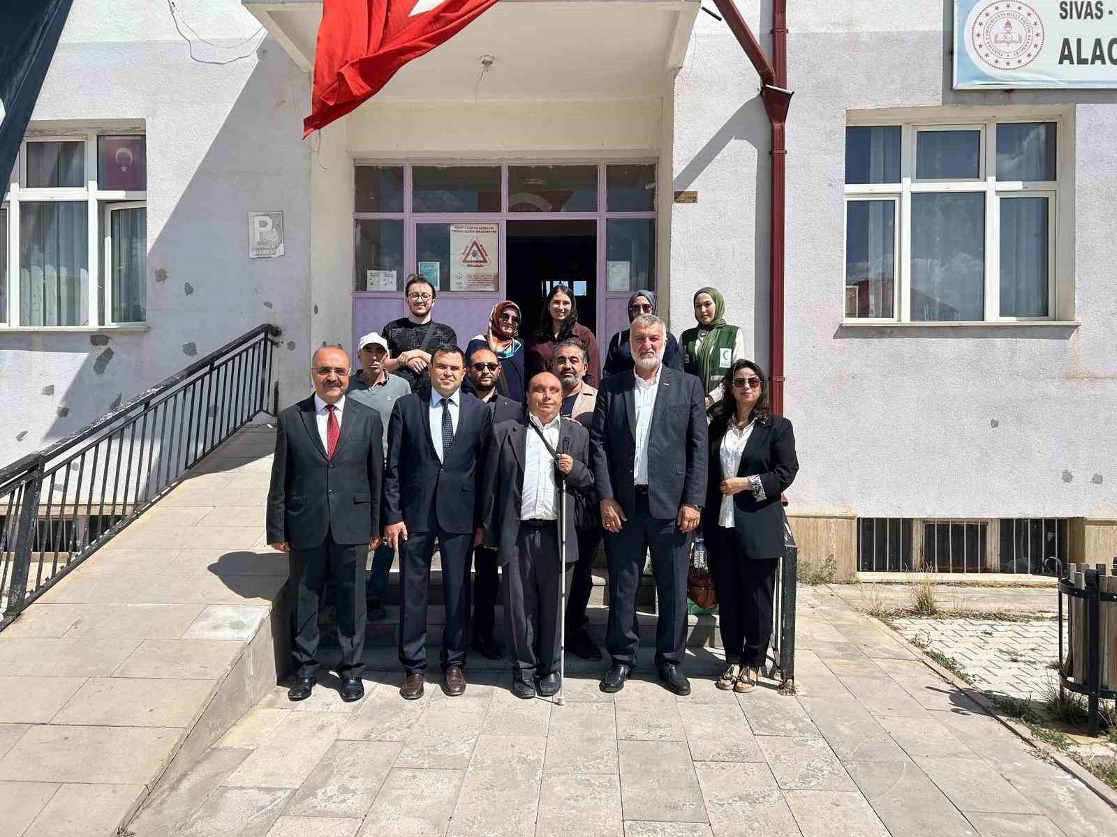 Alacahan’daki öğrenciler kitap ve zekâ oyunlarına ulaşabilecek