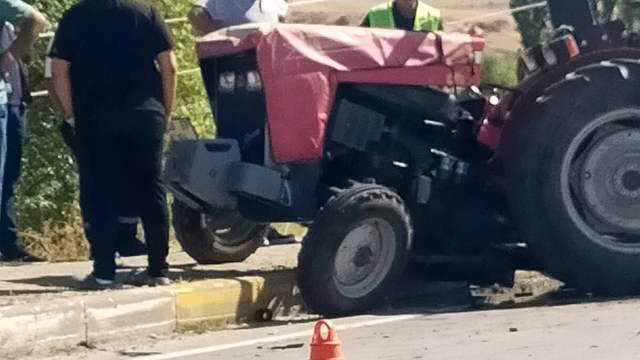 Sivas'ın İmranlı İlçesinde Meydana Gelen Trafik Kazasında 3 Yaralı