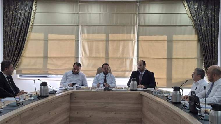 16 ilçe müftüsü Zara’da eğitim gündemiyle toplandı