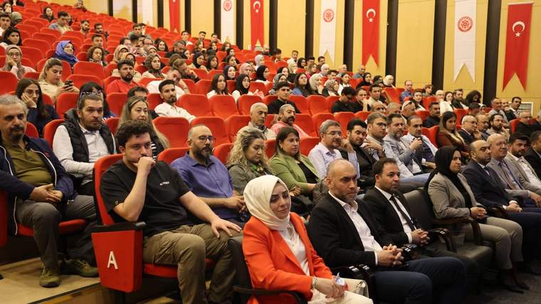 Sivas Cumhuriyet Üniversitesi’nde "Doğanın Renkleri İle Buluşuyoruz" Paneli Düzenlendi