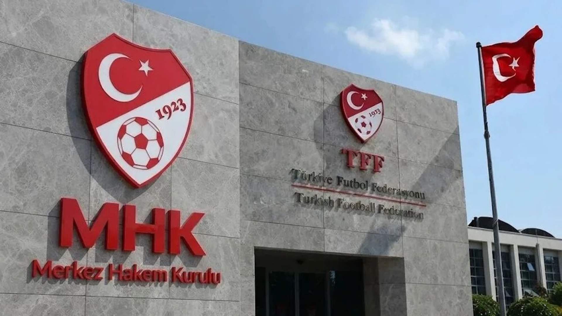 İstanbul’da hakem klasmanları, atamalar ve sınavlara müdahale iddialarıyla 7 şüpheli hakkında işlem yapıldı.