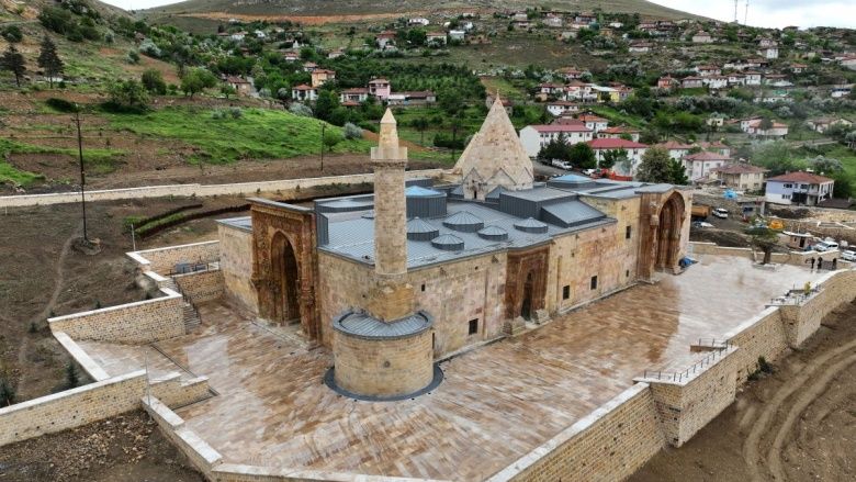 Sivas’ın Tarihi ve Kültürel Mirası: Divriği Ulu Camii’nden Kongre Binası’na