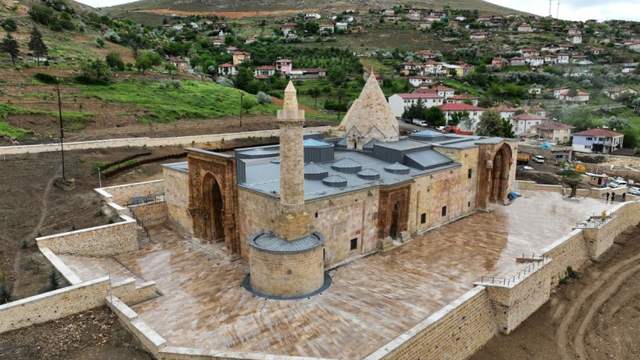 Sivas’ın Tarihi ve Kültürel Mirası: Divriği Ulu Camii’nden Kongre Binası’na