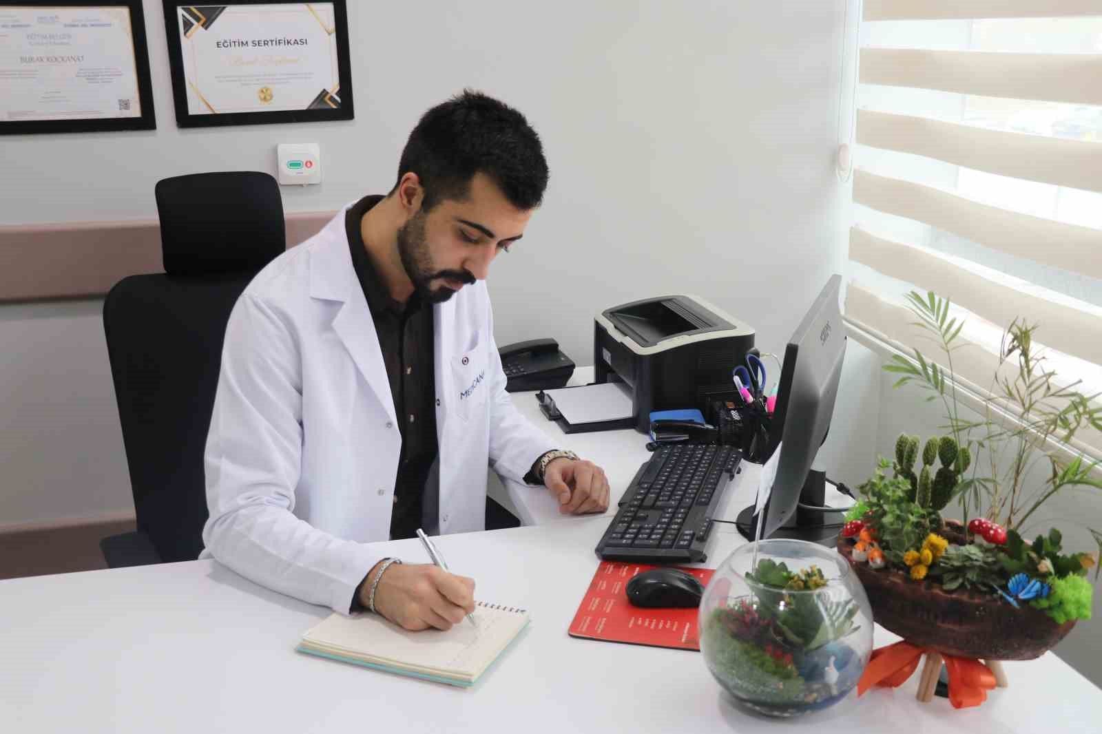 Medicana Sivas Hastanesi'nden yaşlılara sosyal medya uyarısı