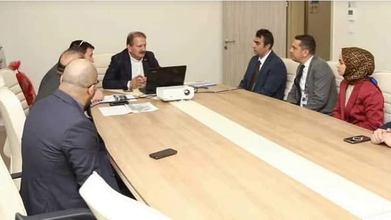 Antalya İl Sağlık Müdürü Prof. Dr. Behzat Özkan'dan Elmalı Devlet Hastanesine ziyaret - Birlik Haber Ajansı