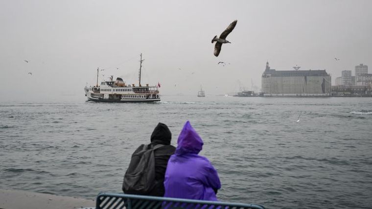 İstanbul’a kış geri dönüyor: Sıcaklık 22 derece birden düşecek! - Birlik Haber Ajansı