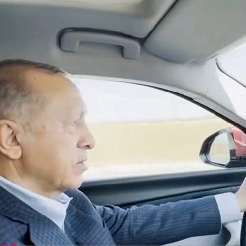 AK Parti’den 25. Yıl Mesajı: “Milletin Hikâyesi” Videosuyla Çeyrek Asırlık Yolculuk