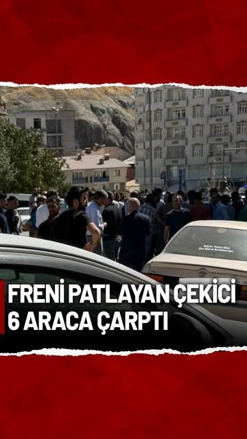 Hakkari'de Fren Bozulması: Çekici 6 Araca Çarptı