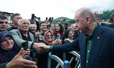 Cumhurbaşkanı Erdoğan, Rize'de Vatandaşlarla Bir Araya Geldi