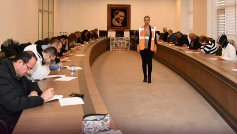 Sorumlu emlak danışmanı seviye 5 sınavı başladı - Birlik Haber Ajansı