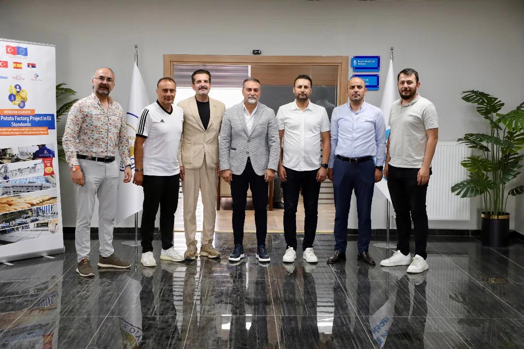 Sivas Belediyespor Yönetimi Özbelsan A.Ş.’yi Ziyaret Etti