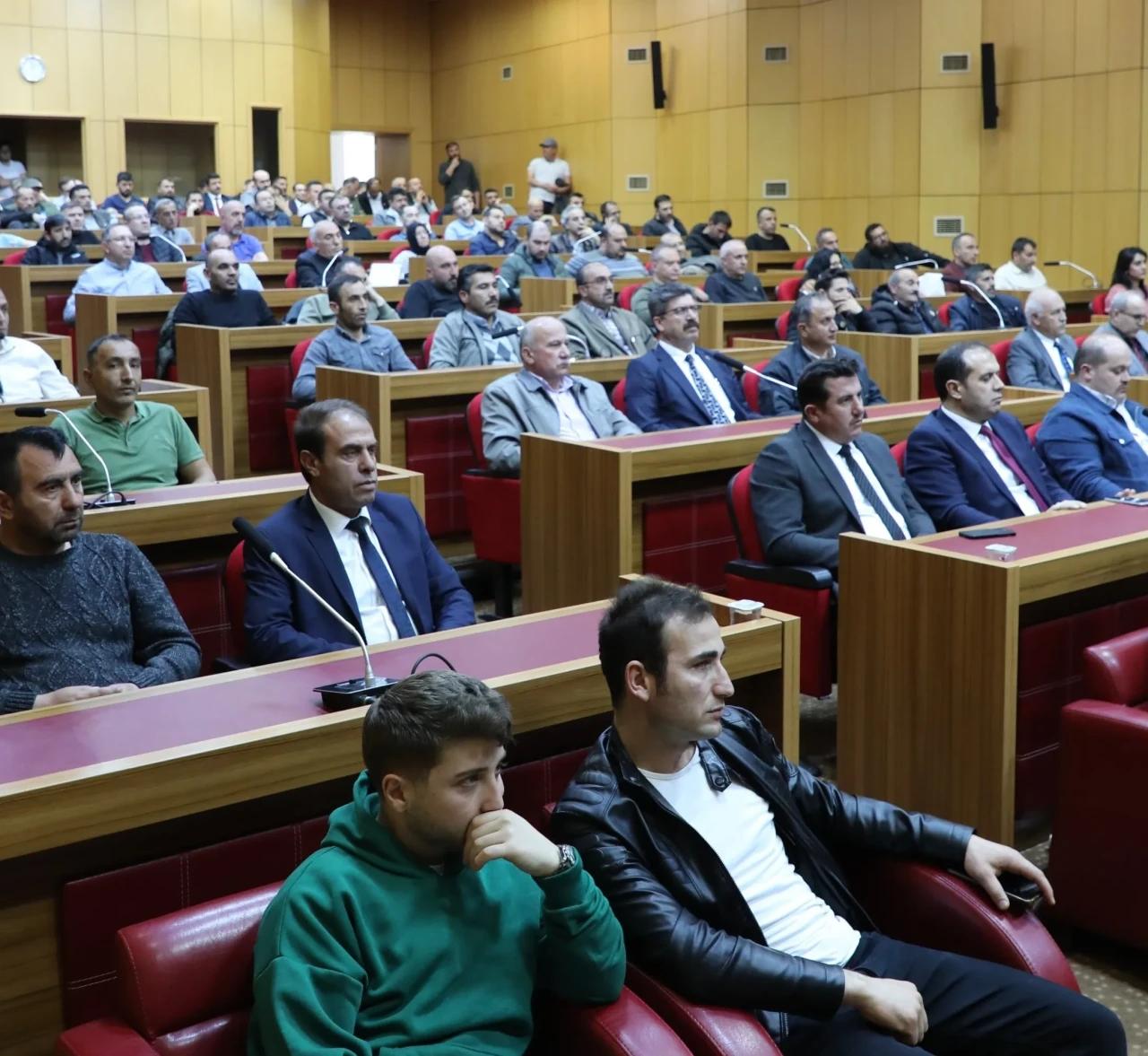 Sivas’ta Kamu Personeline Afet ve Acil Durum Eğitimi Verildi – Yangın, Tahliye ve İlkyardım